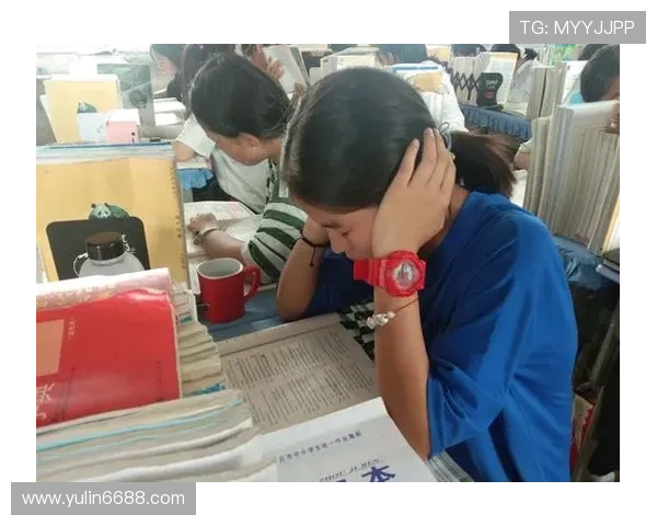 专访杨芳:探寻网球界的成功秘诀与奋斗历程 专访杨芳:探寻网球界的成功秘诀与奋斗历程