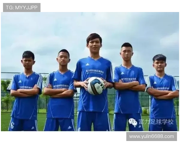 东源足球明星盘点及其在国内外赛场上的精彩表现与成就分析 东源足球明星盘点及其在国内外赛场上的精彩表现与成就分析