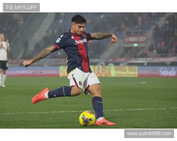 从街头小子到绿茵场传奇足球明星的奋斗与荣耀之路 从街头小子到绿茵场传奇足球明星的奋斗与荣耀之路