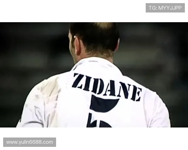 高清齐达内足球明星头像展现传奇风采与不朽魅力的完美结合