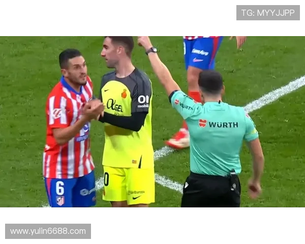 足球明星赛前祈祷视频引发热议展现信仰与勇气的完美结合